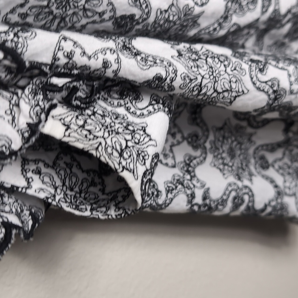 Anthroplogie Ruffled Lace Blouse Women's L Black White Shirt Top - Picture 8 of 16